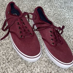 New women’s Sz 9 fun Vans shoes)